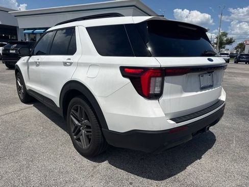 Used 2025 Ford Explorer ST-Line w/ Premium Package RWD image 8