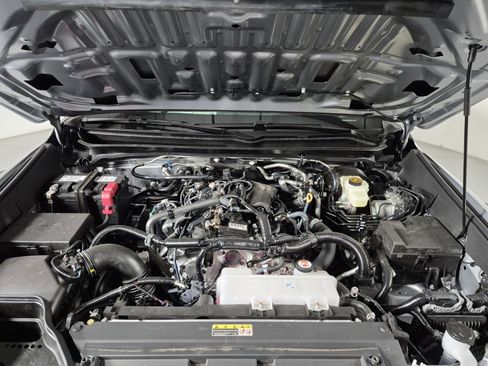 New 2025 Toyota Tacoma SR5 image 9