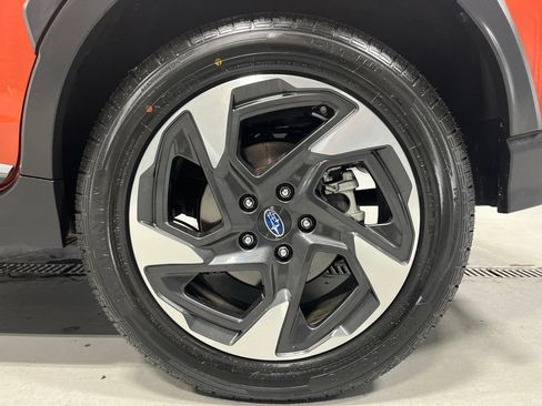 Certified 2024 Subaru Crosstrek 2.5i Limited w/ Crosstrek Mirror Package AWD/4WD image 37