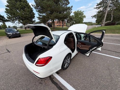 Used 2017 Mercedes-Benz E 300 4MATIC image 53