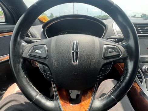 Used 2016 Lincoln MKX Reserve w/ Equipment Group 102A image 17