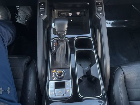 Used 2022 Kia Telluride SX image 30