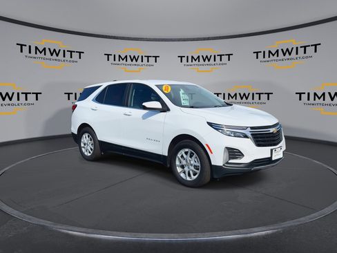 Used 2024 Chevrolet Equinox LT image 3