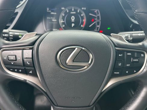 Certified 2025 Lexus ES 350 w/ Premium Package FWD image 18