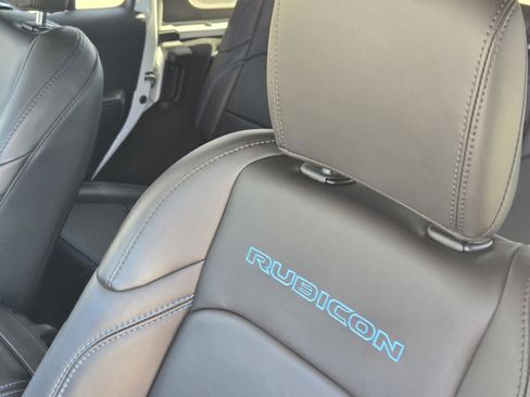 Used 2024 Jeep Wrangler Unlimited Rubicon 4xe image 33