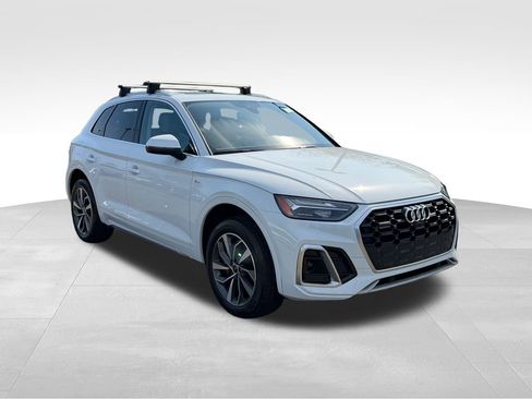 Used 2023 Audi Q5 2.0T Premium Plus w/ Premium Plus Package AWD/4WD image 4