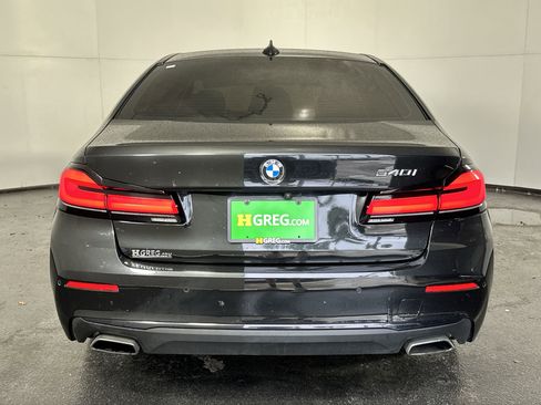 Used 2022 BMW 540i w/ Premium Package image 10