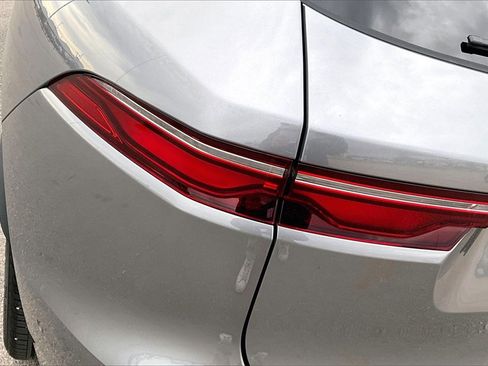 Used 2026 Jaguar F-PACE R-Dynamic S image 30