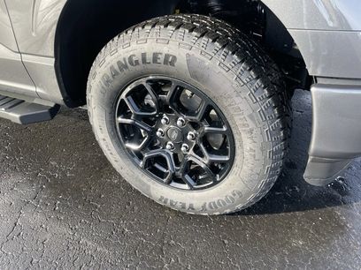 New 2026 Ford F150 XLT w/ Equipment Group 302A MID