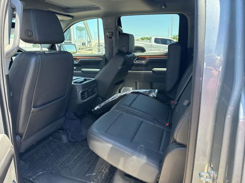 Used 2023 GMC Sierra 1500 Denali w/ Denali Reserve Package AWD/4WD image 9