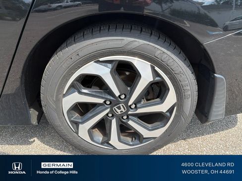 Used 2017 Honda Accord EX-L image 10