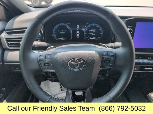 Used 2025 Toyota Camry XSE AWD/4WD image 15