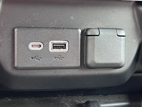 Certified 2023 GMC Sierra 2500 AT4 w/ AT4 Preferred Package AWD/4WD image 36