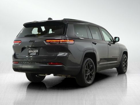 Used 2025 Jeep Grand Cherokee L Laredo AWD/4WD image 5