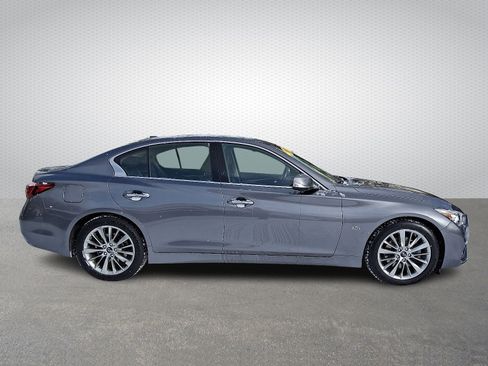 Used 2019 INFINITI Q50 Luxe w/ Essential Package (3.0T Luxe) image 7