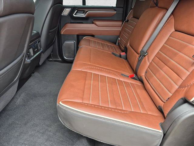 Used 2025 GMC Sierra 2500 Denali Ultimate AWD/4WD image 19