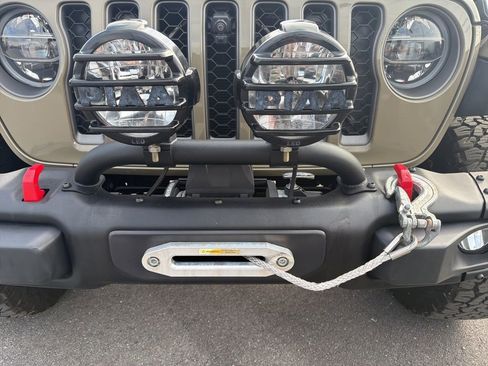 Used 2020 Jeep Gladiator Rubicon image 8