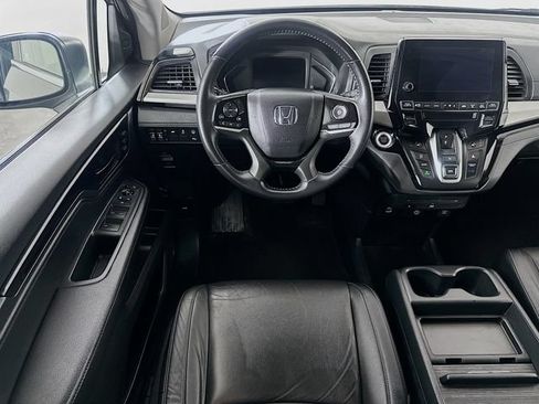 Certified 2023 Honda Odyssey Touring image 4