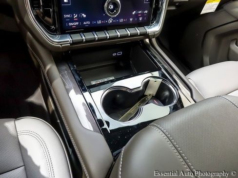 New 2026 GMC Yukon Elevation image 18