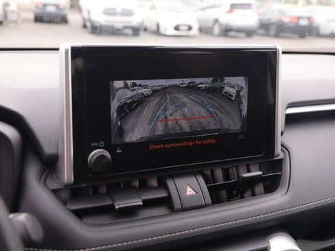 Used 2024 Toyota RAV4 LE FWD image 15
