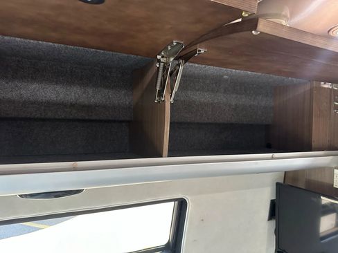 Used 2016 Mercedes-Benz Sprinter 3500 image 57