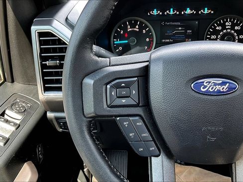 Used 2019 Ford F150 XLT w/ Equipment Group 302A Luxury AWD/4WD image 16