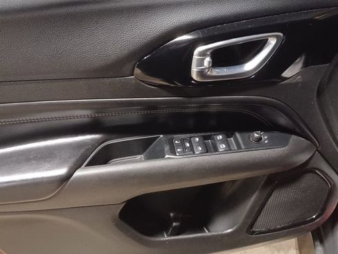 Used 2022 Jeep Compass Altitude w/ Convenience Group image 5