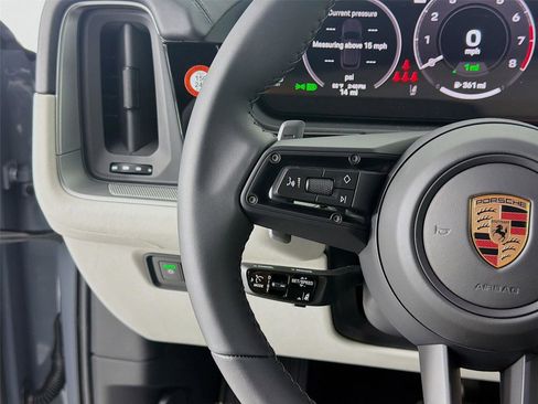 New 2026 Porsche Cayenne E-Hybrid image 11