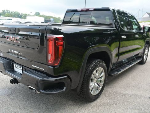 Used 2024 GMC Sierra 1500 Denali w/ Technology Package AWD/4WD image 5