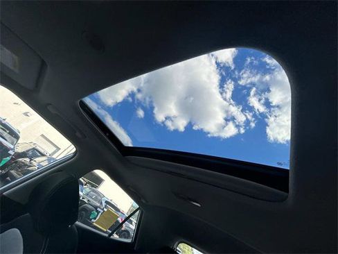 New 2025 Hyundai Venue SEL image 9