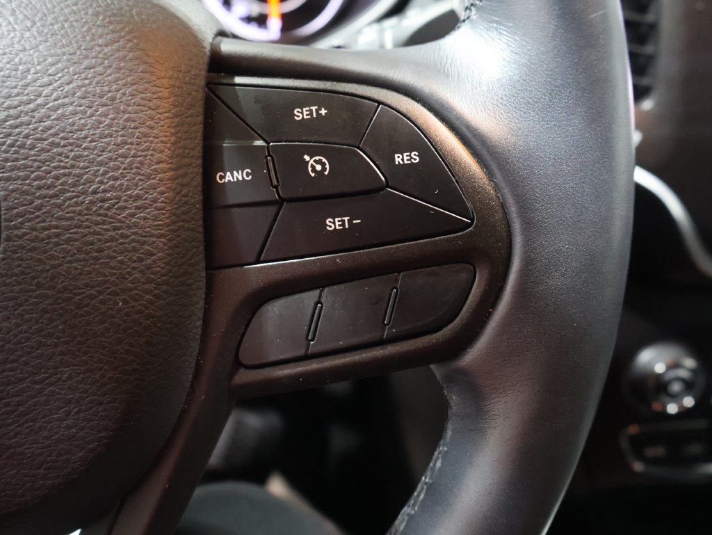 Used 2019 Jeep Cherokee Trailhawk w/ Cold Weather Group AWD/4WD image 37