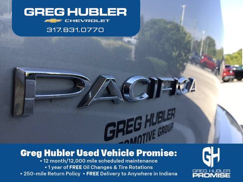 Used 2024 Chrysler Pacifica Touring-L FWD image 15