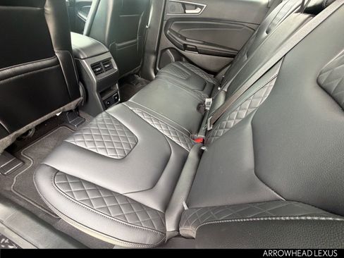 Used 2024 Ford Edge Titanium image 23