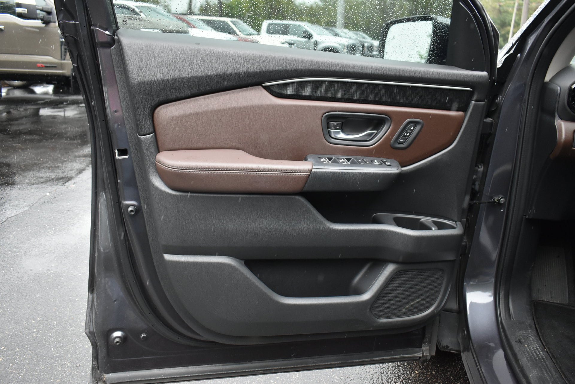 Used 2023 Honda Pilot Elite image 11