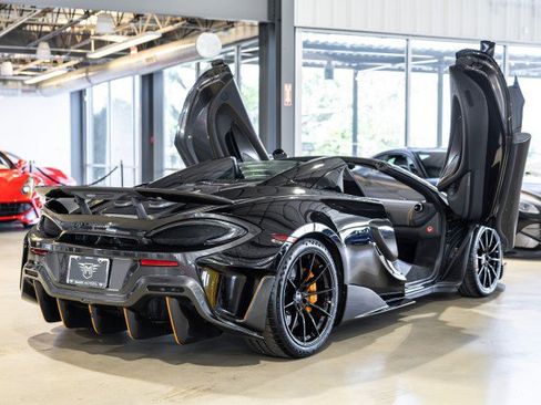 Used 2020 McLaren 600LT Spider RWD image 6