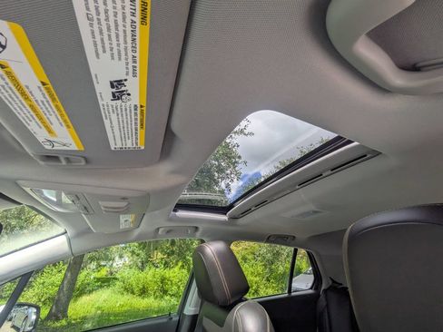 Used 2020 Chevrolet Trax Premier FWD image 20