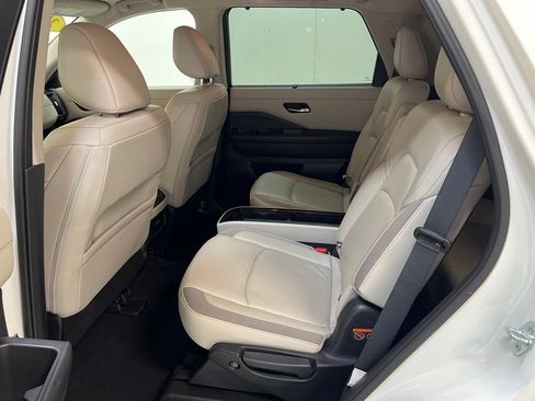 Used 2023 Nissan Pathfinder SL w/ SL Premium Package AWD/4WD image 28