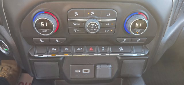 Used 2022 Chevrolet Silverado 1500 LT Trail Boss w/ Safety Package AWD/4WD image 23