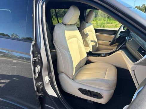 Certified 2025 Jeep Grand Cherokee Limited AWD/4WD image 48