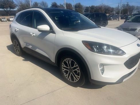 Used 2020 Ford Escape SEL image 1