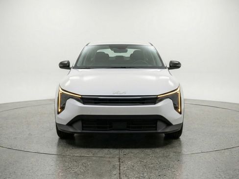 Used 2025 Kia K4 FWD image 2
