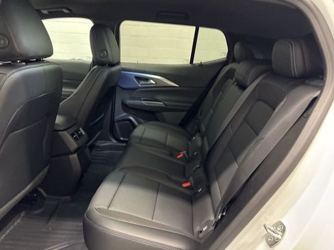 New 2026 Chevrolet Equinox EV LT image 11