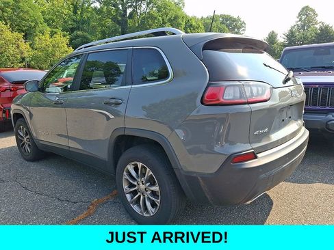 Used 2021 Jeep Cherokee Latitude Lux w/ Comfort/Convenience Group AWD/4WD image 3