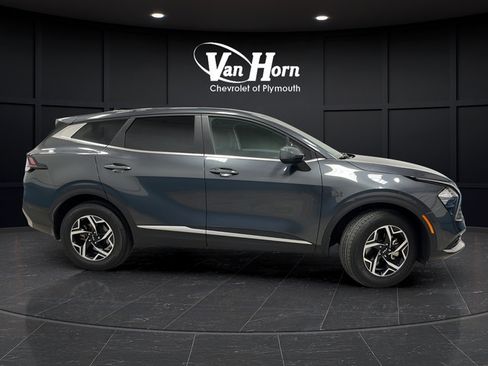 Used 2023 Kia Sportage LX AWD/4WD image 8