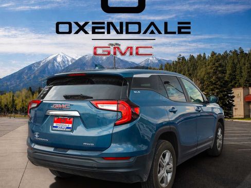 Used 2024 GMC Terrain SLE AWD/4WD image 7