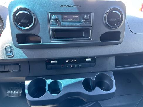 New 2025 Mercedes-Benz Sprinter 2500 image 4