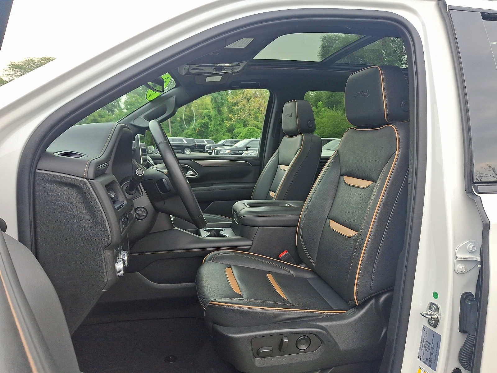 Used 2022 GMC Yukon AT4 AWD/4WD image 14