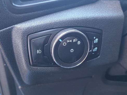 Used 2020 Ford EcoSport SE w/ SE Convenience Package image 17