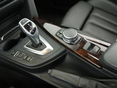 Used 2016 BMW 428i Convertible image 9