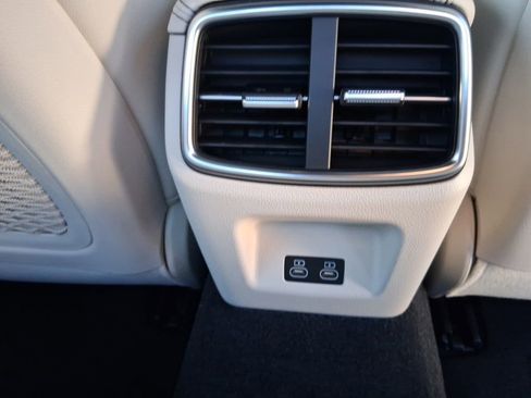 New 2026 Genesis G70 2.5T image 10